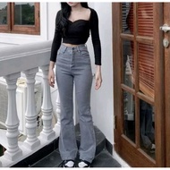 SELLY FLARE JEANS