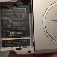 Sony psp-3001 只有主機跟電池🔋
