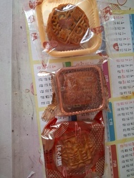 美心經典五仁月餅，奇華麥芽低糖迷你蛋黃純白蓮蓉月，銀杏館迷你蛋黃烏豆蓉月餅