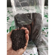 Tanah Baja Hitam Organik / tanah hitam sawit diproses / 有机黑土肥 / Organic Black Soil fertilizer / Tanah hitam/ 1.50kg