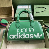 GG กระเป๋าดัฟเฟิล ADIDAS X GUCCI MEDIUM DUFFLE BAG