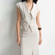 Áo lá cổ nhọn ly eo dáng vừa chiết eo siêu tôn dáng có đệm vai THEKAT.SHOP chất vải dày dặn co dãn đ