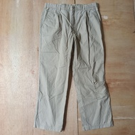 Preloved arogatis brand trousers, minus ripped, network 13