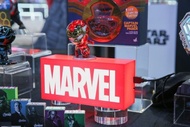 Marvel 細燈箱