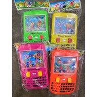 (PARTY WORLD) OLD SCHOOL WATER GAME TOY IN THE SHAPE OF A MOBILE PHONE WATER GAMEBOY/ WATER GEMBOT/