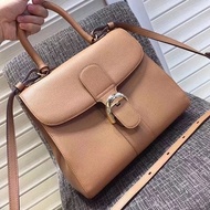 [Delvaux] brillant Belgium Delvaux Royal Family Brand Exquisite Workmanship Details ** Equal to One 