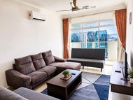 บ้านเดี่ยว 3 ห้องนอน 2 ห้องน้ำส่วนตัว ขนาด ตร.ม. – กัมปงเปอนากา (Apt 1-9pax/KingSize Bed+Pool/Suban