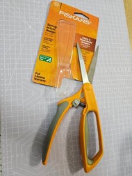 芬蘭Fiskars人體工學省力裁縫剪刀