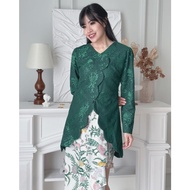 Danur Ayu Scallop Emerald Kebaya