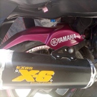 tire hugger for mio i 125 &amp; 125s with free Yamaha sticker fit up to 100/80 tire made of fiber