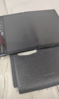 Vertu 威圖摺機 九成新連原機套 原價三萬 非iphone 17  samsung s26