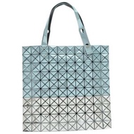 近全新 ISSEY MIYAKE BAOBAO PLATINUM PRISM BB71AG143 聚氨酯、聚酯纖維、黃銅、金屬藍色手提包 0670 [二手] ISSEY MIYAKE