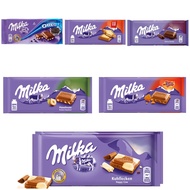 Milka Milk Chocolate มีส่วนผสมของนม Alpen 100% น้ำหนัก 100 กรัม มี 10 กว่ารส