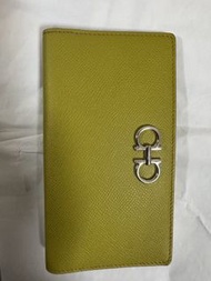 Salvatore Ferragamo銀包