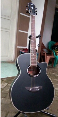 Gitar Akustik Yamaha Apx 500 II Listrik + peking kayu+tas gitar+senar gitar+pick