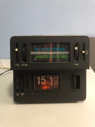 懷舊收音機翻頁鐘 flip clock radio 時鐘收音機 用濕電220v 鬧鐘香港制造