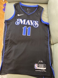 Nike 達拉斯小牛隊 Kyrie Irving 11 號球衣 M
