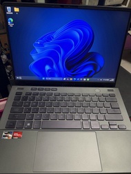 ASUS ROG Zephyrus G14 筆記型電腦