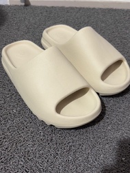 Yeezy slide bone EU39