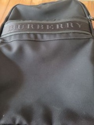 burberry 低調奢華 行李箱