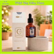 Vita C Serum 30ml plus serum whitens skin and reduces dark spots