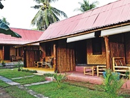 薩薩克龍目島平房 (Sasak Lombok Bungalow)