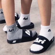 รองเท้าแตะ ของเด็ก ARI KIDS SLIDE SANDALS - BLACK/WHITE ของแท้