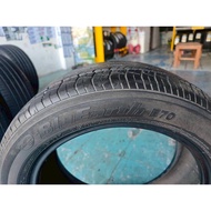 Percentage Tire Second-Hand Yokohama Tires Size 215 55 R17 Year 22 With Patch