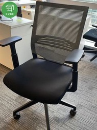 辦公室椅子 可調節升降 有扶手 有轆 帶輪 帶輪滑 可旋轉 網孔透氣 皮椅 鏤空靠背 旋轉椅 電腦椅 辦公椅 寫字椅 黑色【立方傢俬】專營買賣二手辦公室傢俬 香港全域服務 二手 辦公室傢俬