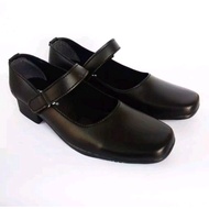 School service shoes