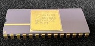 ( AD574AJDZ ADI ) 12 位元類比數位轉換器 1 輸入 1 SAR 28-CDIP