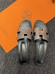 門市現貨～Hermes Oran鎏銀拖鞋39碼