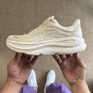 🤩必備緩震慢跑鞋🤩 軟底輕量奶茶色百搭休閒鞋 | HOKA ONE ONE Clifton 9 克利夫頓9男女通用款路跑運動鞋|