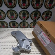 fothrest bracket right carb for Suzuki gixxer