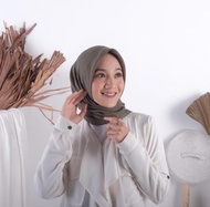 COD] Hijab Bella Square Pollycotton/ Hijab Nyaman/Hijab Segiempat Polos/ Jilbab Polos/ Jilbab Murah 