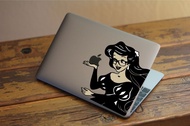 Sticker Aksesoris Laptop Apple Macbook Ariel Holding Apple