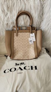 COACH 經典 Monogram 手袋