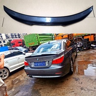 For E60 M5 Car Rear Trunk Spoiler Wing for BMW 5 Series E60 M5 2004 - 2009 Carbon Fiber Rear Trunk B