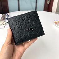 Chris 精品代購 COACH 寇馳 27604 都會時尚 浮雕C LOGO 對折短夾 錢包  美國代購