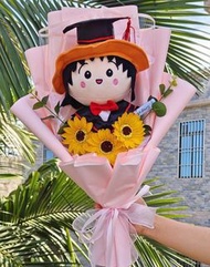 （現貨即取）櫻桃小丸子畢業公仔💯畢業花束、畢業禮物、向日葵花束、玫瑰花束、生日花束、週年紀念禮物、母親節花束、母親節禮物、情人節花束、情人節禮物、生日禮物、畢業禮物、太陽花、求婚、訂婚、週年紀念、節日