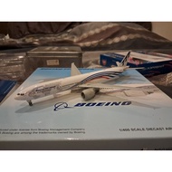 1/400 scale Boeing 777-300ER aircraft model (JC Wings)
