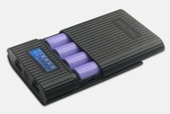 雙輸出入孔 Micro USB &amp; APPLE 或 Type-C 4節 18650鋰電池 行動電源盒 反裝防燒