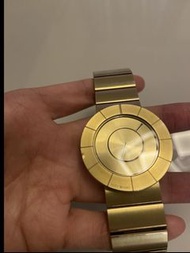 Issey Miyake 啞金色手錶