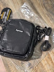 Supreme shoulder bag black 黑色 小包