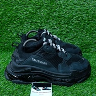 balenciaga triple s black