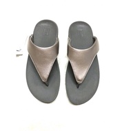 Fitflop Vnxk Toe Slippers In Gray