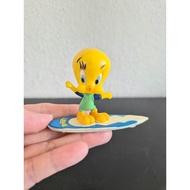 CE Bullyland surfing Tweety bird