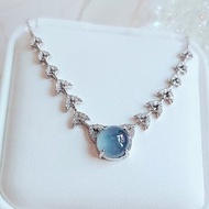 |招財女神|A貨翡翠冰玻藍剛大蛋面8.5mm純銀鍍18k桂冠葉項鏈