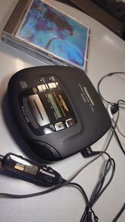 Panasonic SL-S600 portable CD player