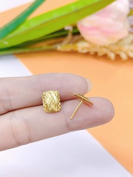 (075) 10k gold stud earrings